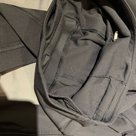 Lululemon Train Pocket Leggings - Picture 8 of 10